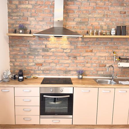 Luxurious And Cosy Brick Apartment - Free Private Parking Sarajevo Exteriör bild