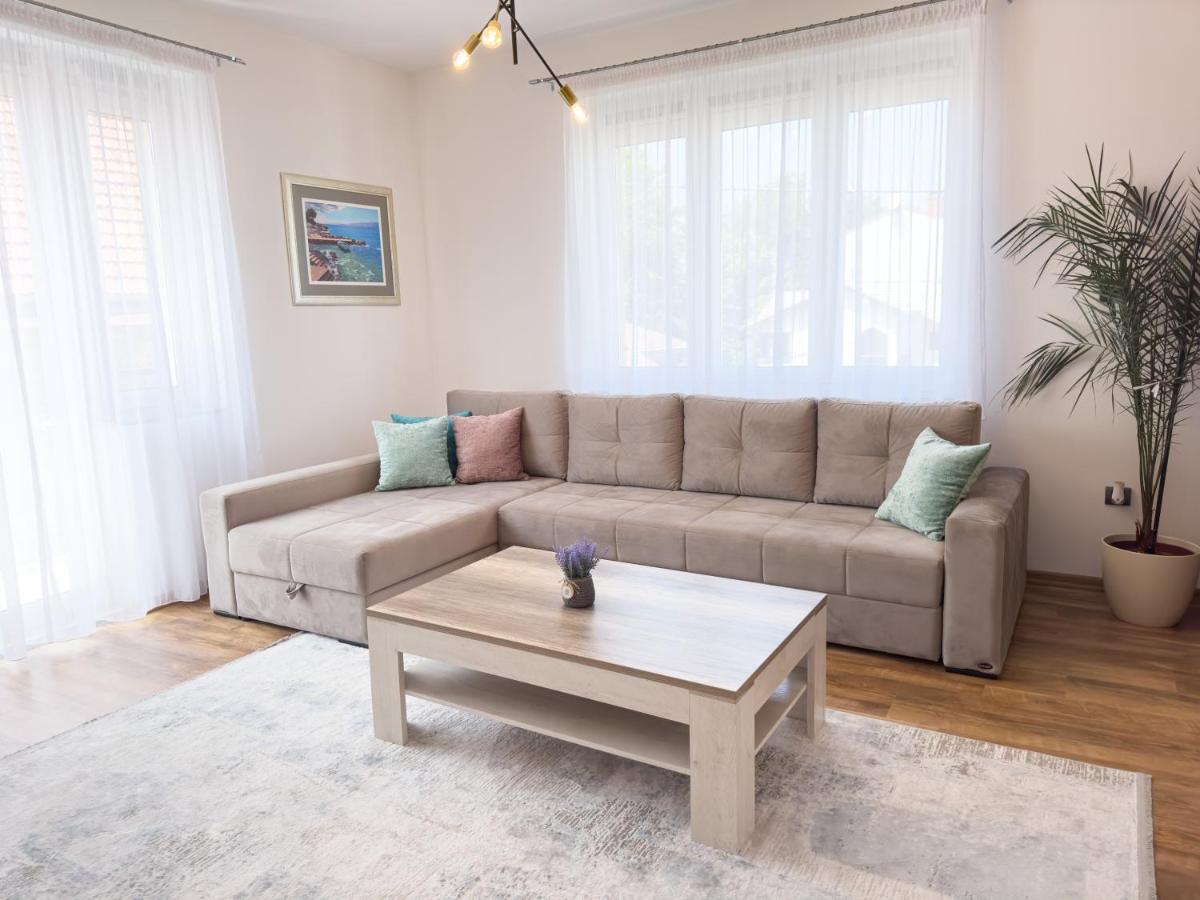 Luxurious And Cosy Brick Apartment - Free Private Parking Sarajevo Exteriör bild